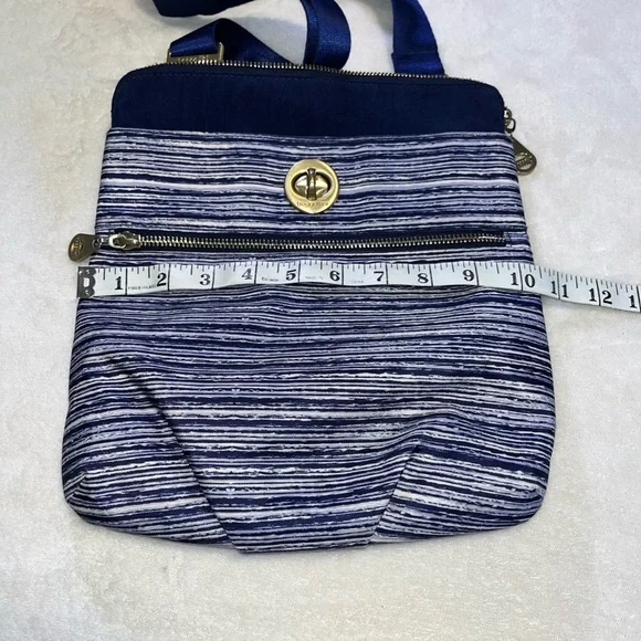 Baggallini Blue and White Crossbody Bag - Picture 4 of 7
